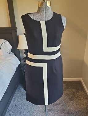 Anne Klein Sleeveless Sheath Dress